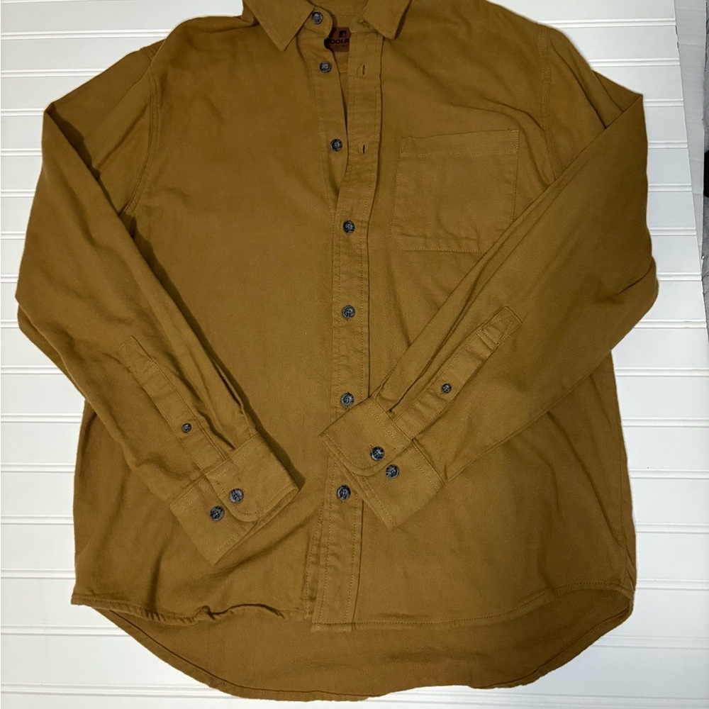 Woolrich Men's Tan Casual Button-Down Shirt